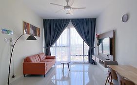 Mid Vally Southkey Jb, 2Br, Wifi, 7 Mins To Ciq , 5-7Pax